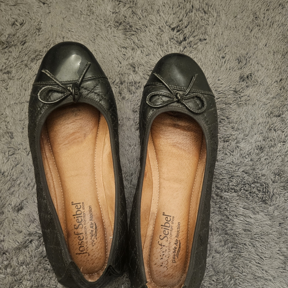 Josef Seibel Black Leather Flats with Bow